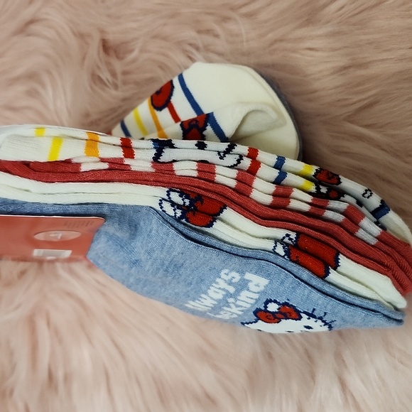 Brand New HELLO KITTY LADIES NO SHOW SOCKS- 10CT - Picture 4 of 4